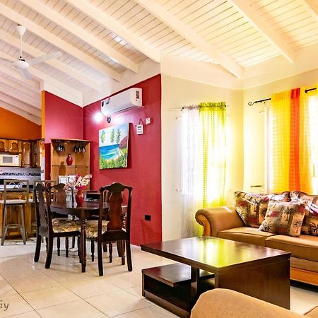 Ocho Rios Emerald 2 Bed 10 Mins Ocho Rios 24Hrs Hot Water Wi Fi Exterior foto