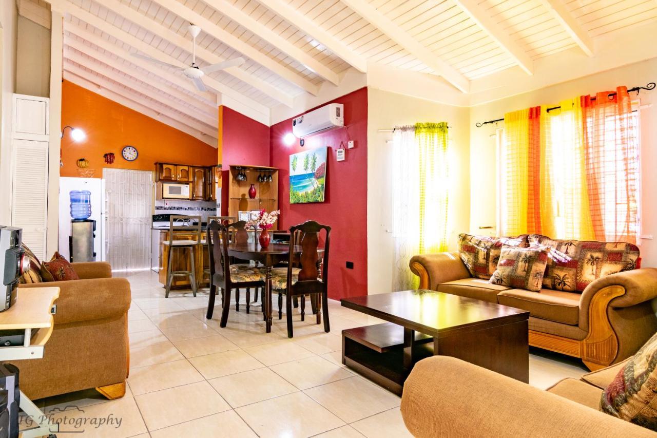 Ocho Rios Emerald 2 Bed 10 Mins Ocho Rios 24Hrs Hot Water Wi Fi Exterior foto