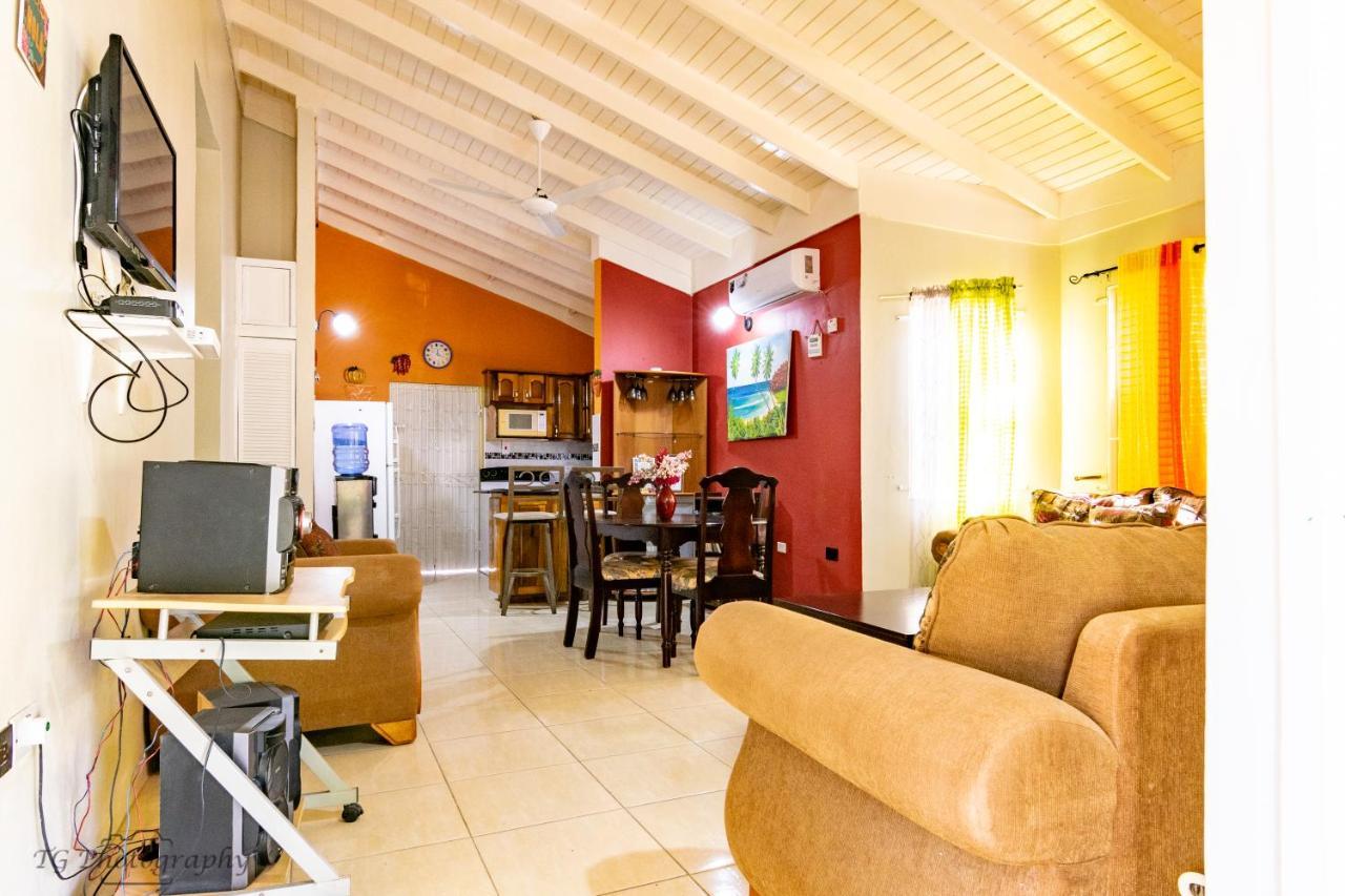 Ocho Rios Emerald 2 Bed 10 Mins Ocho Rios 24Hrs Hot Water Wi Fi Exterior foto