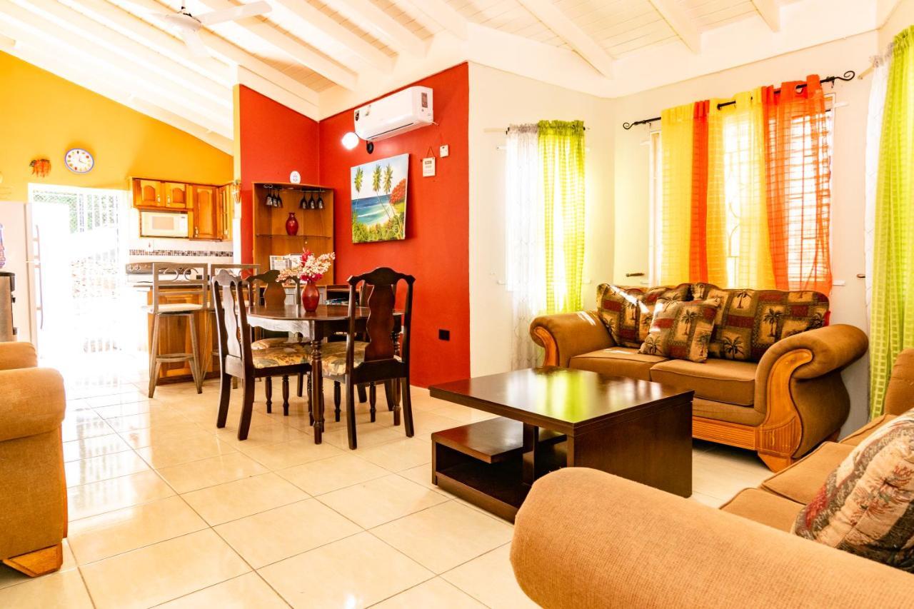 Ocho Rios Emerald 2 Bed 10 Mins Ocho Rios 24Hrs Hot Water Wi Fi Exterior foto